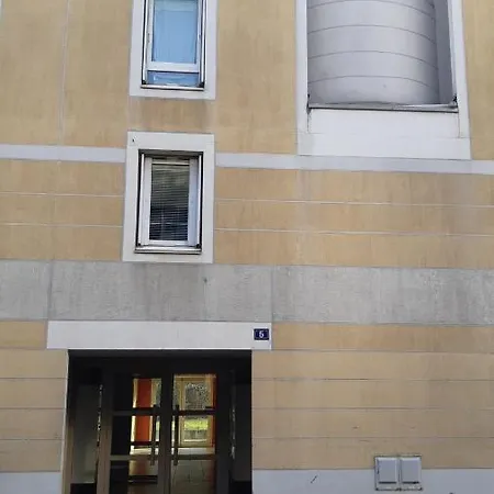Monplaisir, Beau Neuf Avec Parking, Classement 2 étoiles Appartamento
