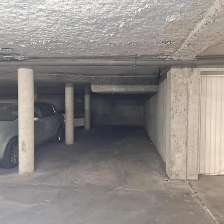 Monplaisir, Beau Neuf Avec Parking, Classement 2 étoiles Appartamento *